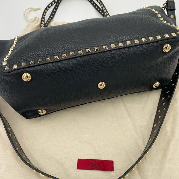 Women’s Valentino Garavani rockstud pebble grain calfskin tote bag made in Italy - Picture 16 of 17